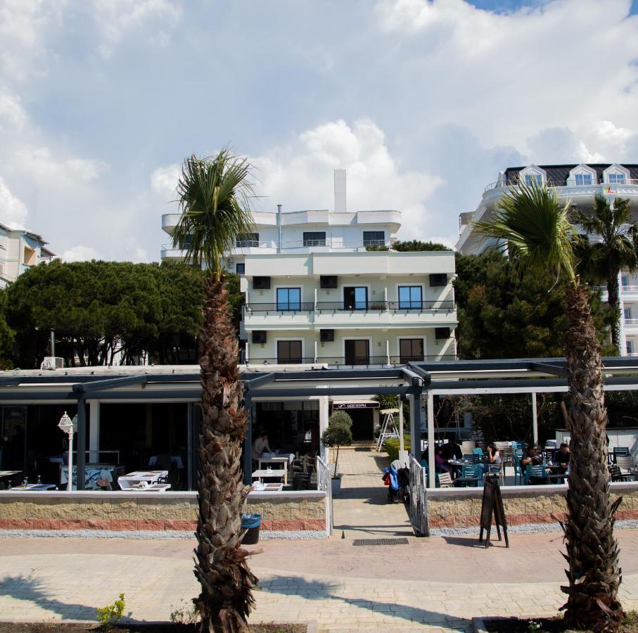 Okej Hotel Golem  Exteriör bild