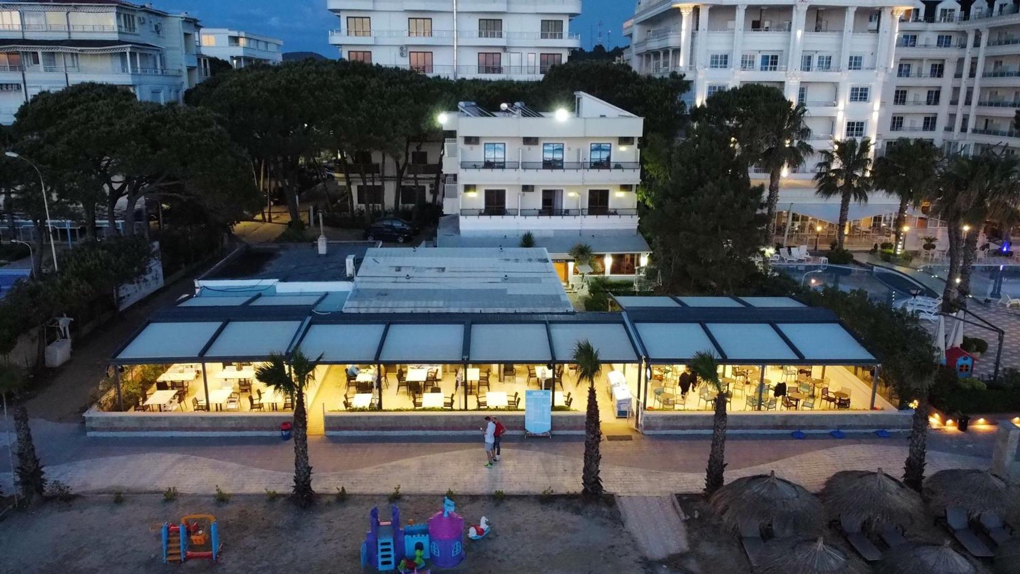 Okej Hotel Golem  Exteriör bild